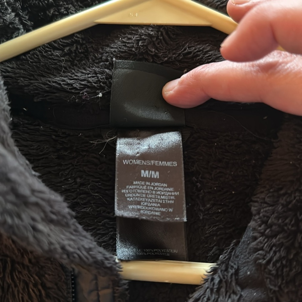 Northface fleece size medium. - Picture 5 of 5